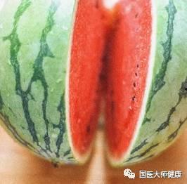 二月三吃瓜是什么意思,网络流行语的趣味解读