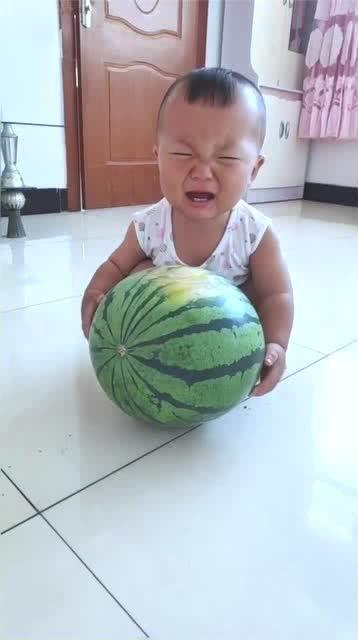 儿童吃瓜主题,儿童吃瓜盛宴，甜蜜滋味乐翻天