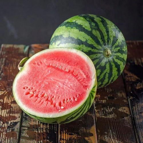 冬天吃麒麟瓜视频,麒麟瓜甜蜜来袭！